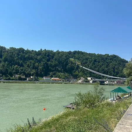 Apartment Donau-loft Private Parking Near And Highway *