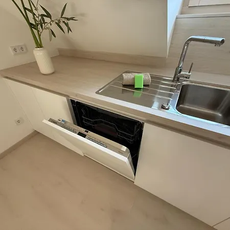 Donau-loft Private Parking Near And Highway