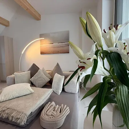 Апартаменты Donau-loft Private Parking Near And Highway *
