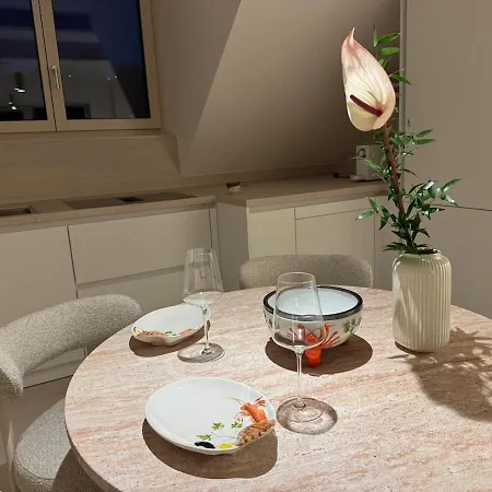 Donau-loft Private Parking Near And Highway Apartment *